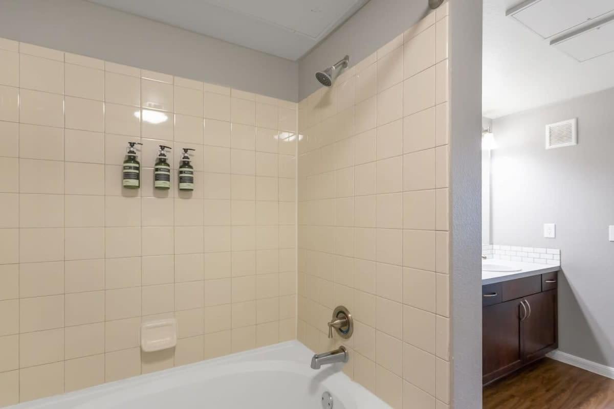 Trendy Place To Stay In Downtown Next To Convention Center Dallas Buitenkant foto